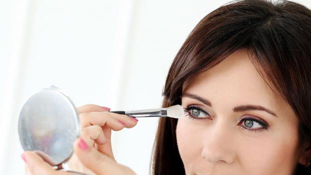 Jak udělat úspěšný make-up pro modré oči